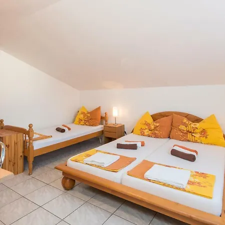 Mato Oborovic Papica 3* Orebić