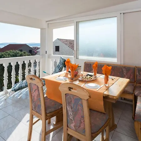 Mato Oborovic Papica 3*