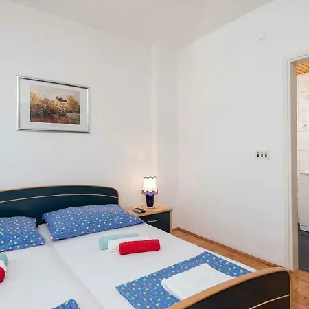 Mato Oborovic Papica 3*