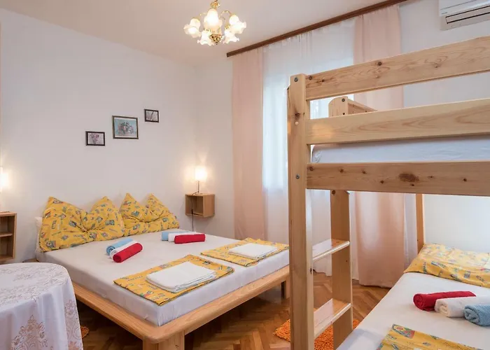 Mato Oborovic Papica 3*